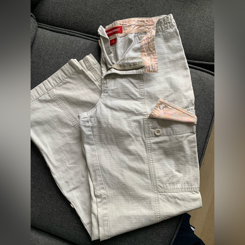 Cargo pants with floral lining! These gorgeous light weight pants are great